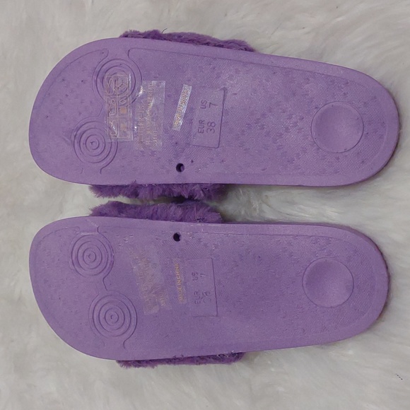 👣BAMBOO Lavender Furry Flatter footwear - Picture 10 of 13